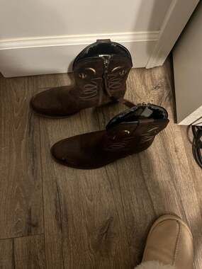 Dingo Ladies Zipper and Shorty Cowboy Boots  6 1/2 M